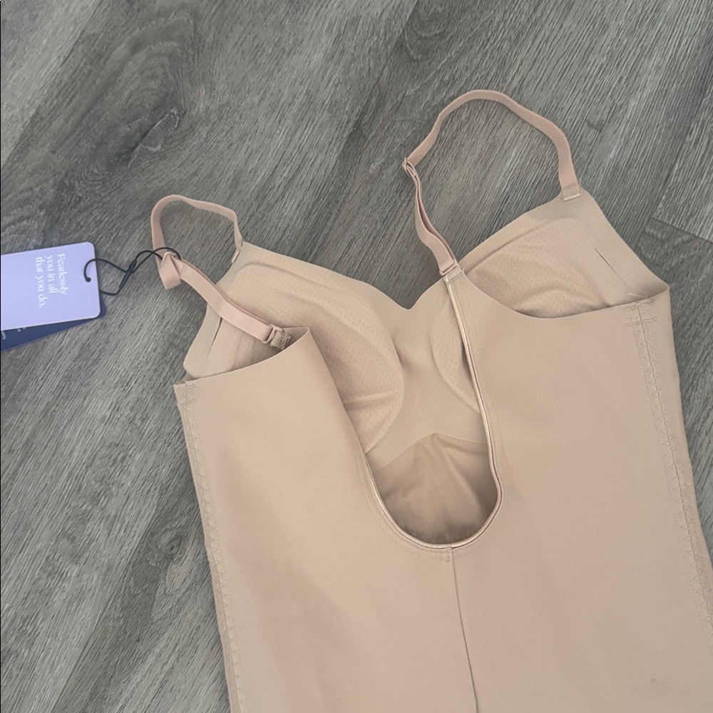 NWT XS Honeylove Tan Shapewear Bodysuit - Picture 5 of 7